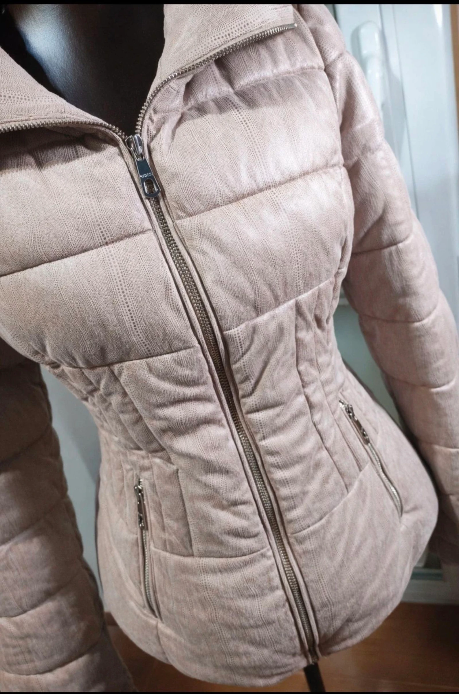🔥 Guess chaqueta original NUEVA – beige elegante entallada – talla M – photo 3